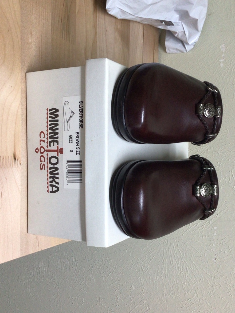 Minnetonka Brown Leather Slip-on shoe with Braided Strap. - Picture 9 of 9